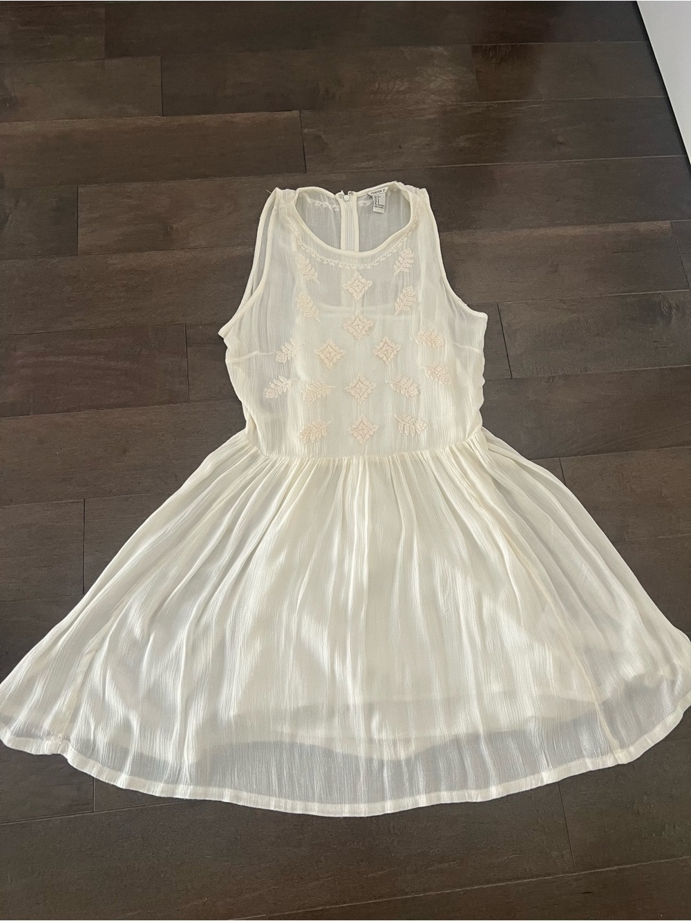 Forever 21 Cream Sleeveless Embroidered Girls Dress